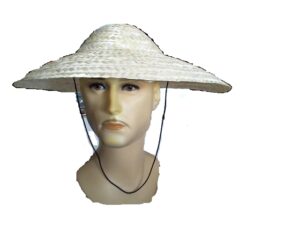 Cappello vietkong in paglia